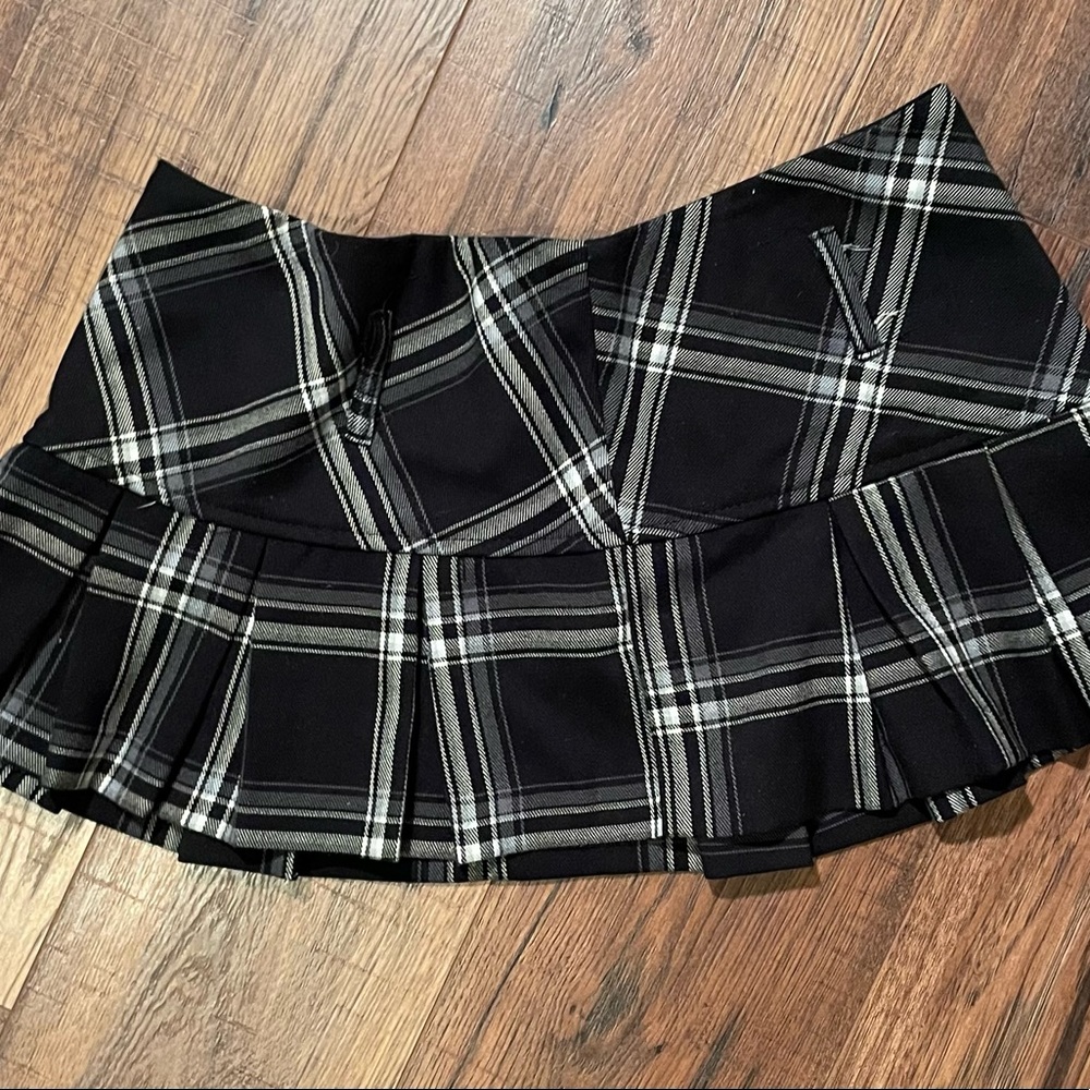 TOY BOX SCHOOL GIRL PLAID SKIRT